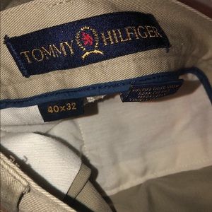 Tommy Hilfiger Vintage Lion Crest Khakis Men